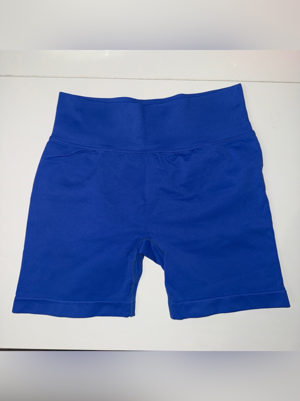Kata Active High-Waist Seamless Shorts in Azul